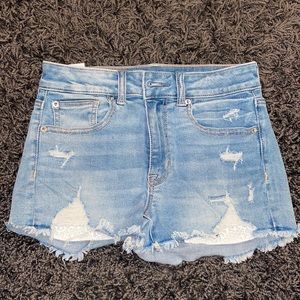 american eagle low rise shorts!!